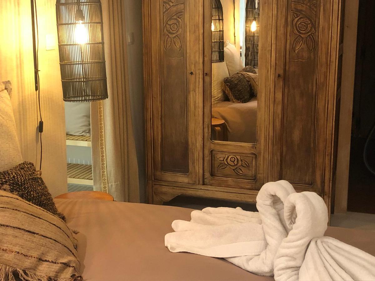 Bed and Breakfast L' Ilot Des Iles Cuxac-d'Aude Екстер'єр фото